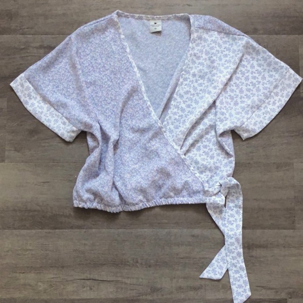 Crop blouse with tied waist
